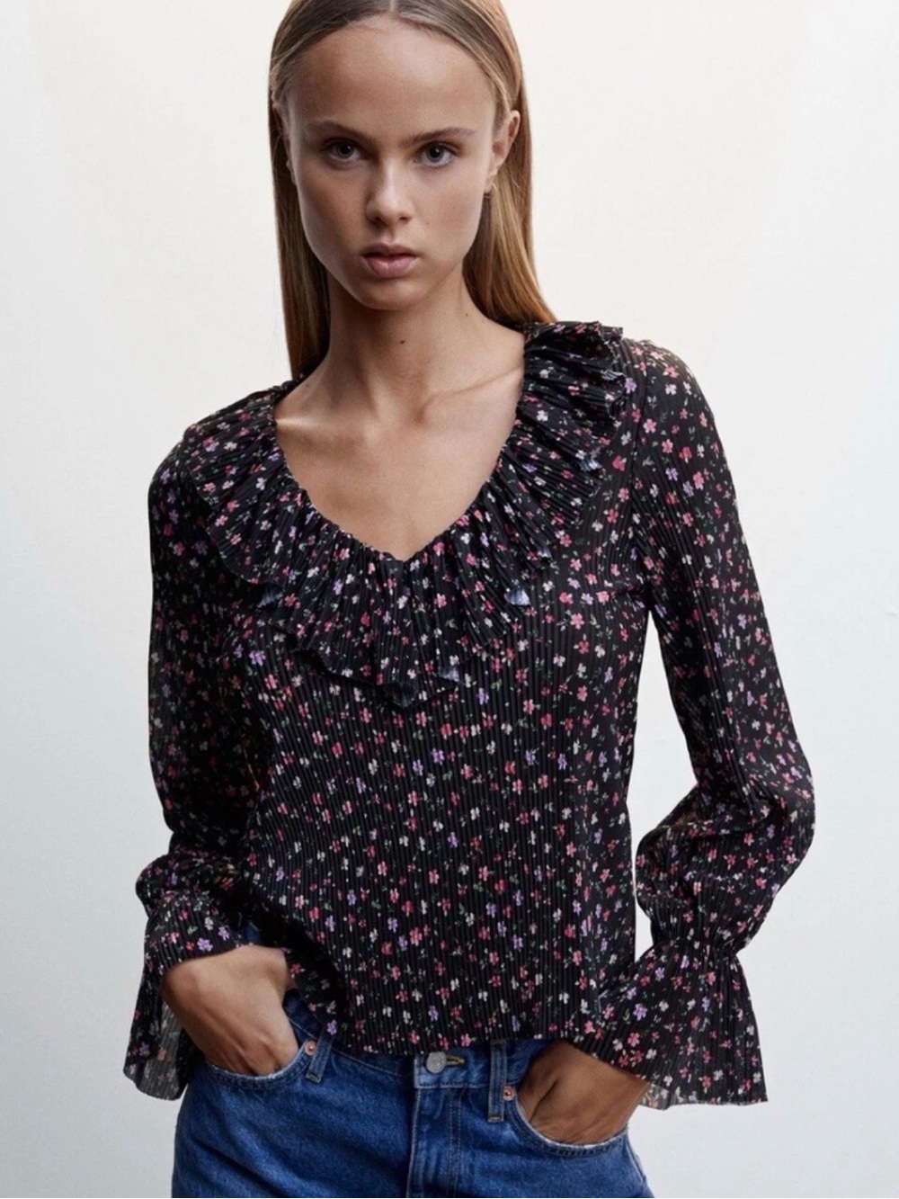 Mango Micro-Pleated Ruffle Floral Blouse Size Small